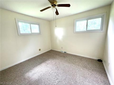 9424 Annette Dr, Windham, OH 44288 photo 16