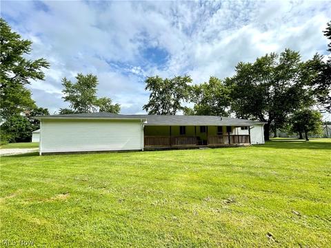 9424 Annette Dr, Windham, OH 44288 photo 3