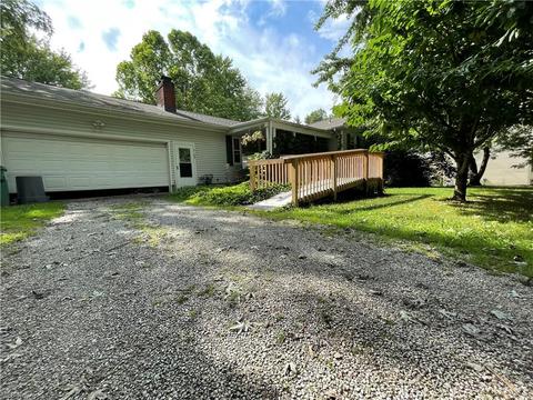 4164 Maple St, Perry, OH 44081 photo 1