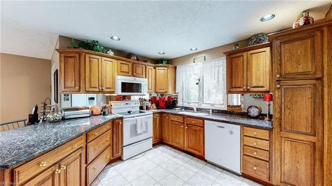 2511 River Downs, Stow, OH 44224 photo 8