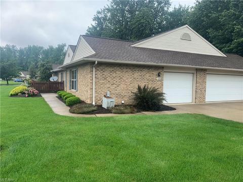 103 Bentley Dr, Elyria, OH 44035 photo 2