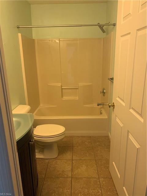 103 Bentley Dr, Elyria, OH 44035 photo 10