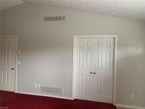 103 Bentley Dr, Elyria, OH 44035 photo 6