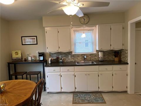 4903 Pershing Ave, Parma, OH 44134 photo 7