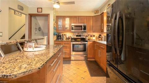 5541 Sequoia Dr, Parma, OH 44134 photo 9