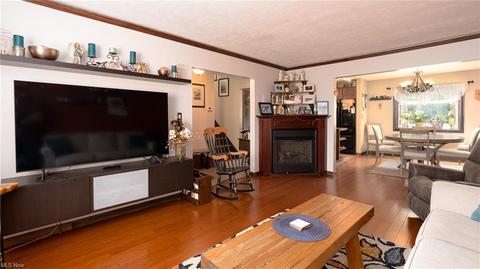 5541 Sequoia Dr, Parma, OH 44134 photo 6
