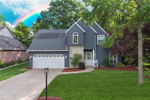 392 Windward Dr, Elyria, OH 44035 photo 1