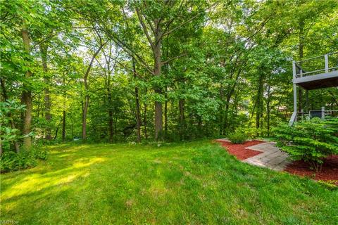 392 Windward Dr, Elyria, OH 44035 photo 3