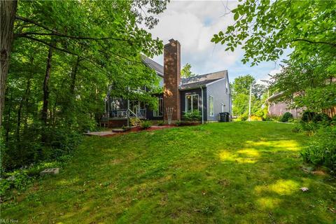 392 Windward Dr, Elyria, OH 44035 photo 4
