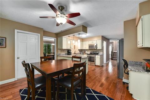 392 Windward Dr, Elyria, OH 44035 photo 16