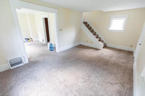 440 Evers St, Akron, OH 44310 photo 4