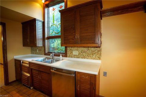 6134 Cedar Ln NW, Canton, OH 44708 photo 10