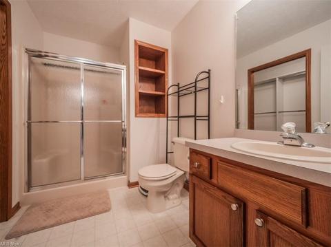 110 Bentley Dr, Elyria, OH 44035 photo 11