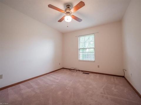 110 Bentley Dr, Elyria, OH 44035 photo 14