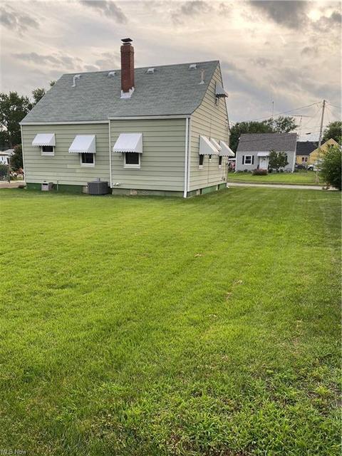 2458 E 37th Street Oval, Lorain, OH 44055 photo 11