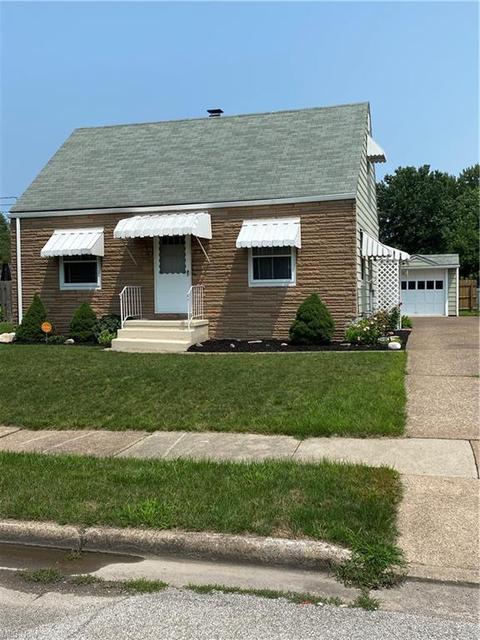 2458 E 37th Street Oval, Lorain, OH 44055 photo 1