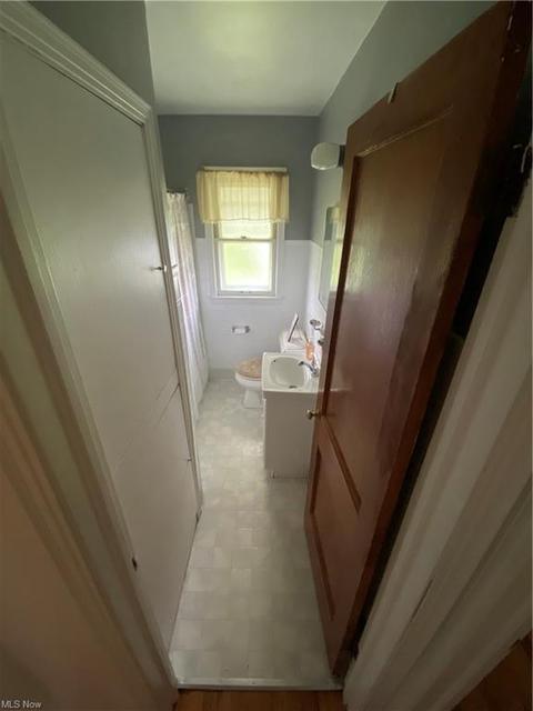 2458 E 37th Street Oval, Lorain, OH 44055 photo 8