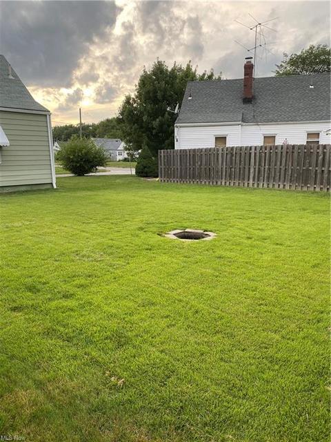2458 E 37th Street Oval, Lorain, OH 44055 photo 13
