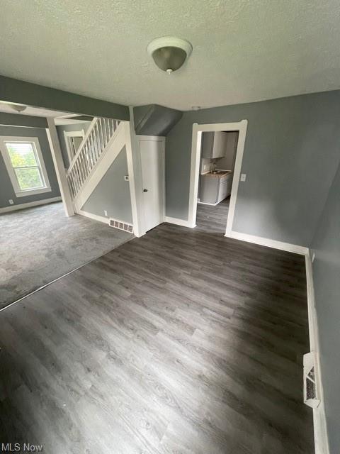331 Florida Ave, Lorain, OH 44052 photo 3