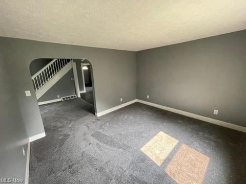 331 Florida Ave, Lorain, OH 44052 photo 2