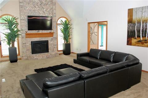 7423 Eagle Trce, Boardman, OH 44512 photo 2