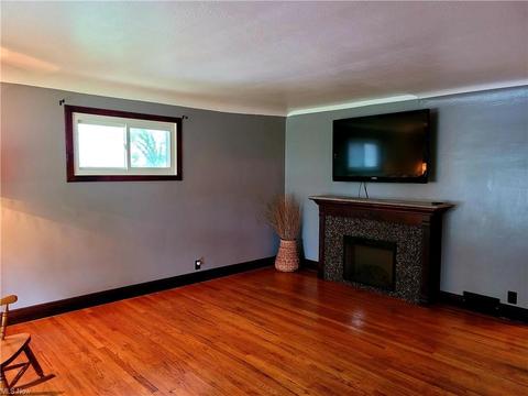 418 E 305th St, Willowick, OH 44095 photo 10