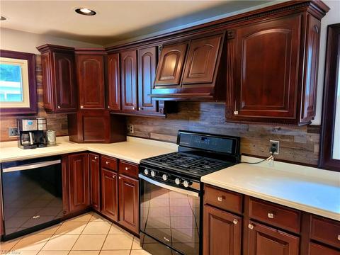 418 E 305th St, Willowick, OH 44095 photo 16