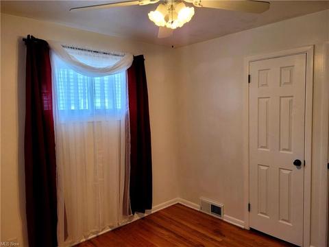 418 E 305th St, Willowick, OH 44095 photo 22