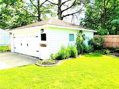 418 E 305th St, Willowick, OH 44095 photo 7