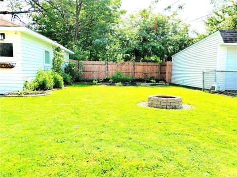 418 E 305th St, Willowick, OH 44095 photo 6
