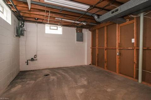 1505 Scenic Way, Akron, OH 44310 photo 23