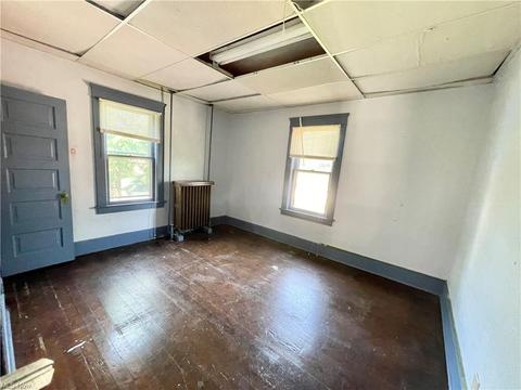 1949 E 32nd St, Lorain, OH 44055 photo 12