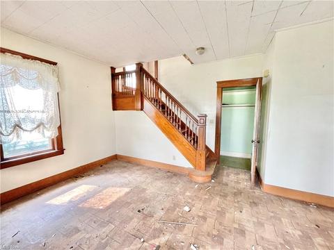 1949 E 32nd St, Lorain, OH 44055 photo 7