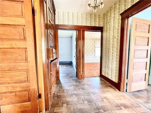 1949 E 32nd St, Lorain, OH 44055 photo 9