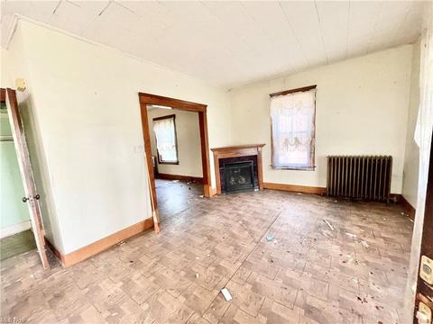 1949 E 32nd St, Lorain, OH 44055 photo 8
