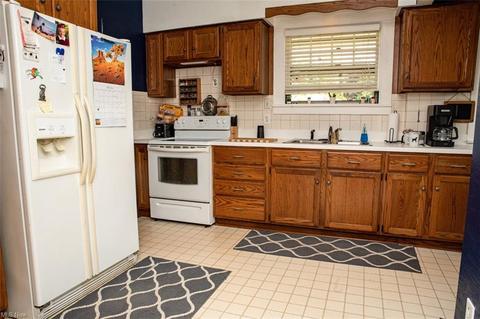 76 Harvey, Struthers, OH 44471 photo 11