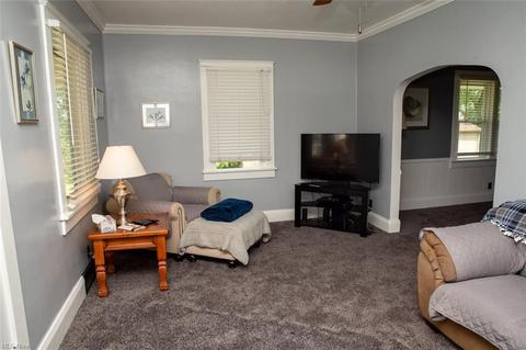 76 Harvey, Struthers, OH 44471 photo 8