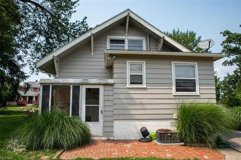 76 Harvey, Struthers, OH 44471 photo 5