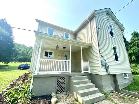 170 Baird St, Wheeling, WV 26003 photo 2