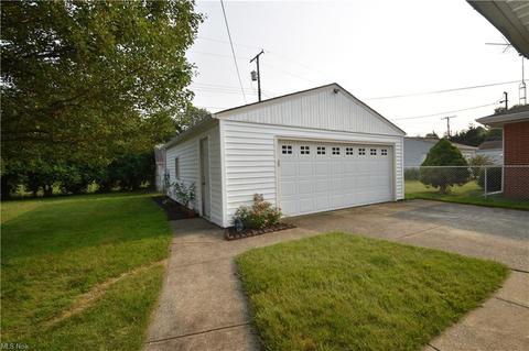 602 High St, Elyria, OH 44035 photo 13