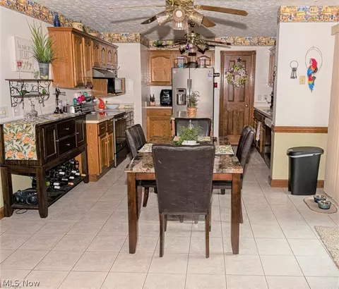 276 E Lake Dr, Lagrange, OH 44050 photo 4