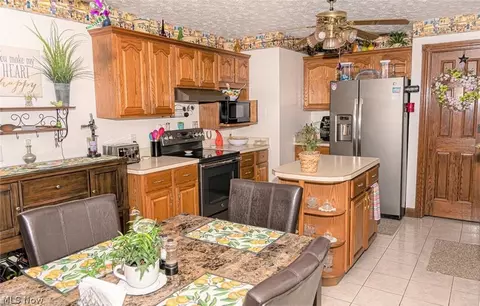 276 E Lake Dr, Lagrange, OH 44050 photo 5