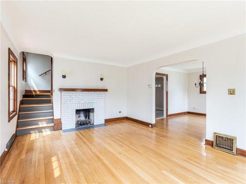 6502 Hampstead Ave, Parma, OH 44129 photo 8