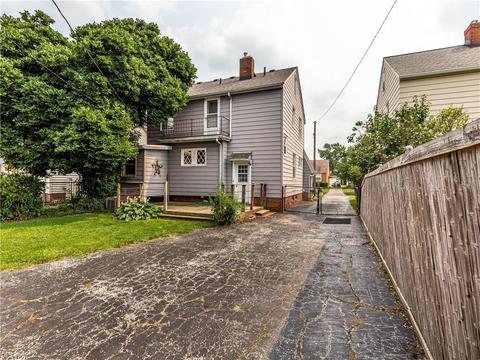 6502 Hampstead Ave, Parma, OH 44129 photo 5