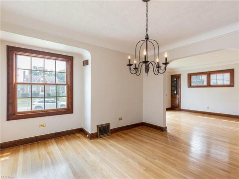 6502 Hampstead Ave, Parma, OH 44129 photo 12