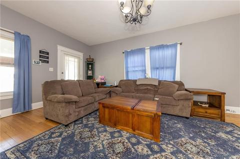 874 E 237th St, Euclid, OH 44123 photo 5