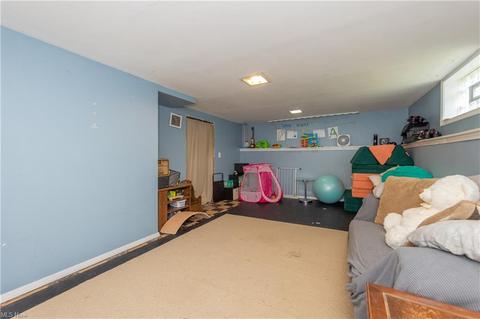 874 E 237th St, Euclid, OH 44123 photo 23