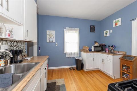 874 E 237th St, Euclid, OH 44123 photo 11
