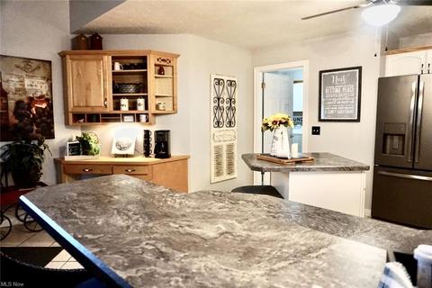 6870 Red Deer Cir NW, Canton, OH 44708 photo 16