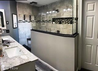 6870 Red Deer Cir NW, Canton, OH 44708 photo 3